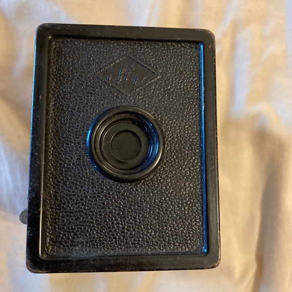 Vintage 1941 Agfa Cadet A - 8 Flash box camera - Picture 4 of 6